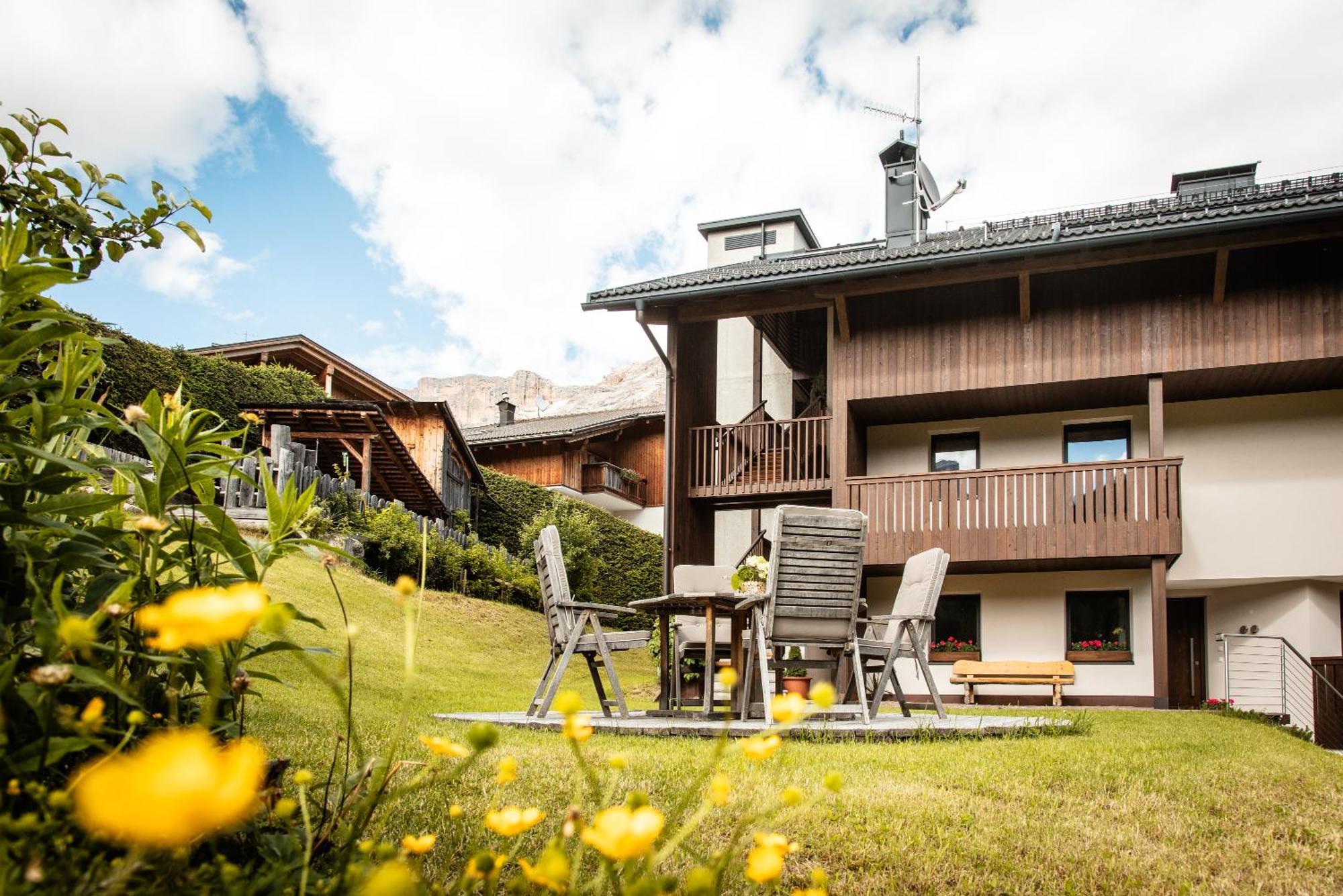 Apartment Ciasa Laoi San Cassiano  Dış mekan fotoğraf